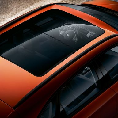 Panoramatak i glass BMW 2-serie Active Tourer Panoramatak i glass BMW 2-serie Active Tourer F45 Facelift 2018 Sunset Orange metallic sett ovenfra
