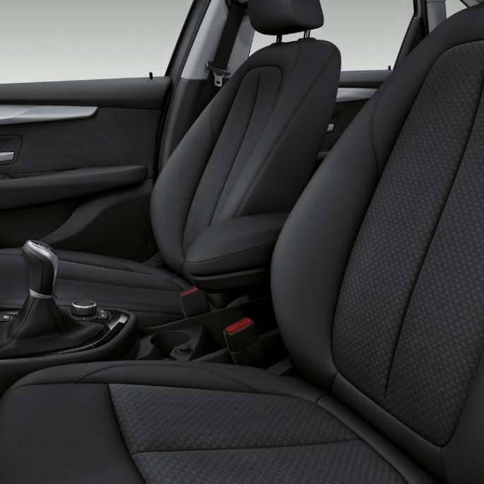 Sportsseter BMW 2-serie Active Tourer modell Advantage Sportsseter BMW 2-serie Active Tourer 218i F45 2018 Interiør
