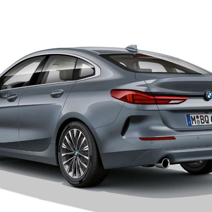 17" lettmetallfelger BMW 2-serie Gran Coupé modell Luxury Line 17" lettmetallfelger BMW 2-serie Gran Coupé modell Luxury Line Storm Bay metallic F44 sett skrått forfra