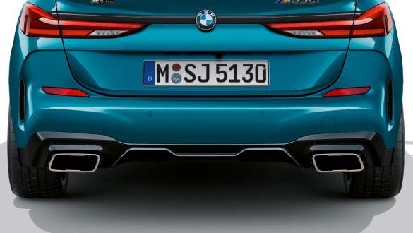 Enderørsdeksler BMW 2-serie Gran Coupé Enderørsdeksler BMW 2-serie Gran Coupé Snapper Rocks blå metallic F44 næropptak hekk