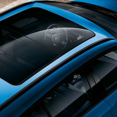 Panoramatak i glass BMW 2-serie Gran Tourer Panoramatak i glass BMW 2-serie Gran Tourer F46 Facelift 2018 Estoril blå metallic Sett ovenfra