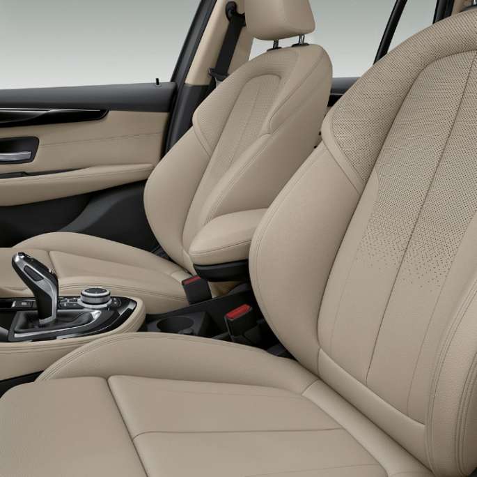 Sportsseter BMW 2-serie Gran Tourer modell Sport Line Sportsseter BMW 2-serie Gran Tourer 220d modell Sport Line F46 2018 Kupe