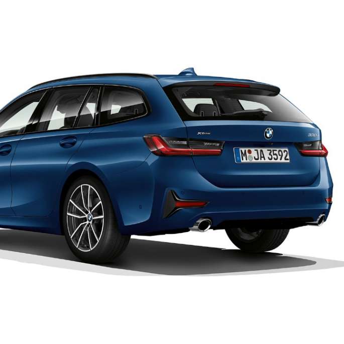 Modell Sport Line sett på skrått bakfra BMW 3-serie Touring, modell Sport Line sett på skrått bakfra