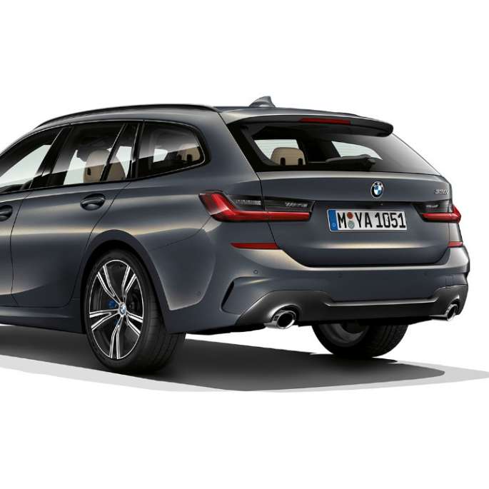 Modell M Sport sett på skrått bakfra BMW 3-serie Touring, modell M Sport sett på skrått bakfra