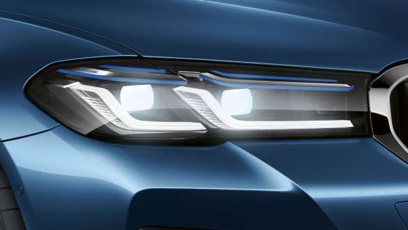 BMW laserlys BMW 5-serie Sedan G30 BMW laserlys BMW 5-serie Sedan G30 Facelift 2020 phytonicblå nærbilde front