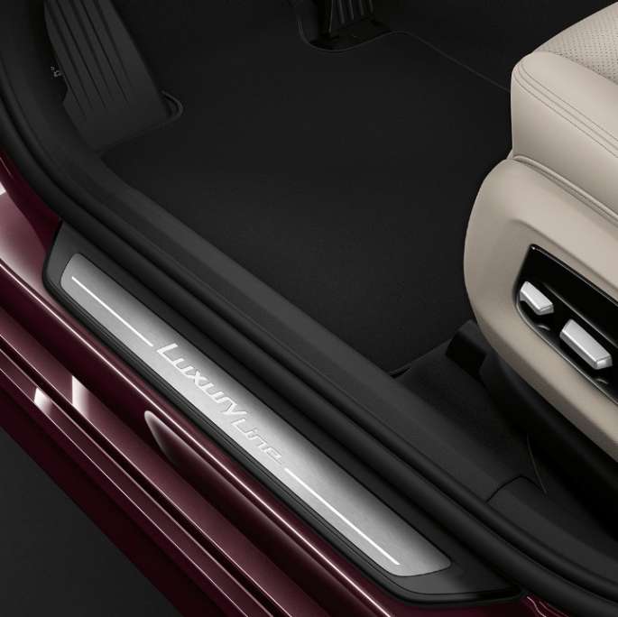 BMW 6-serie Gran Turismo G32 Luxury Line hekk innstegslist BMW 6-serie Gran Turismo G32 2017 Luxury Line Royal burgunderrød innstegslist
