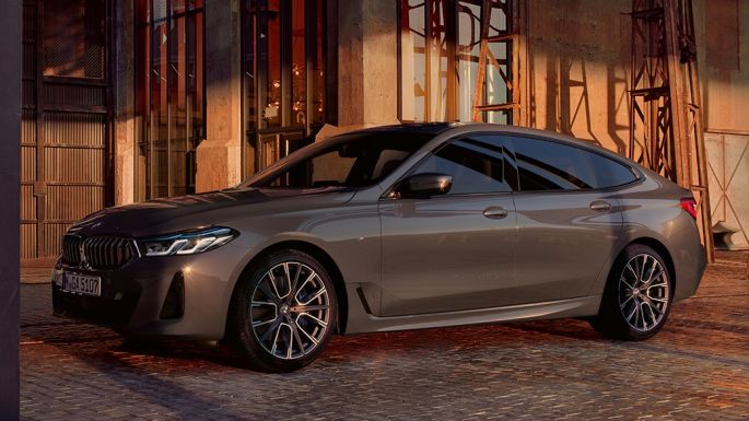 BMW 6-serie Gran Turismo G32 2020 i profil BMW 6-serie Gran Turismo 640i xDrive G32 2020 berninagrå sett fra siden
