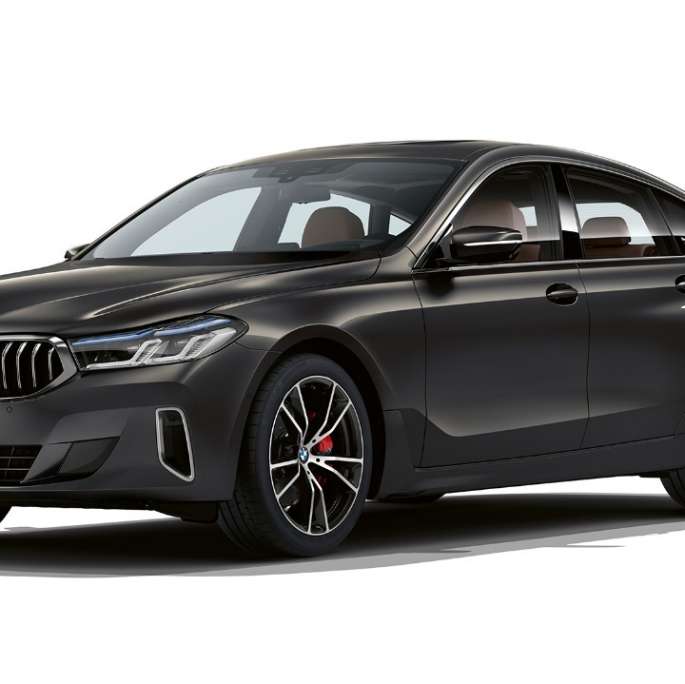 BMW 6-serie Gran Turismo Luxury Line G32 2020 BMW 6-serie Gran Turismo G32 640d xDrive 2020 Luxury Line dravittgrå sett skrått forfra