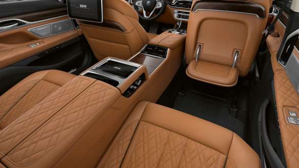 BMW 7-serie Sedan Executive Lounge BMW 7-serie Sedan Executive Lounge: Bakseter med høy komfort