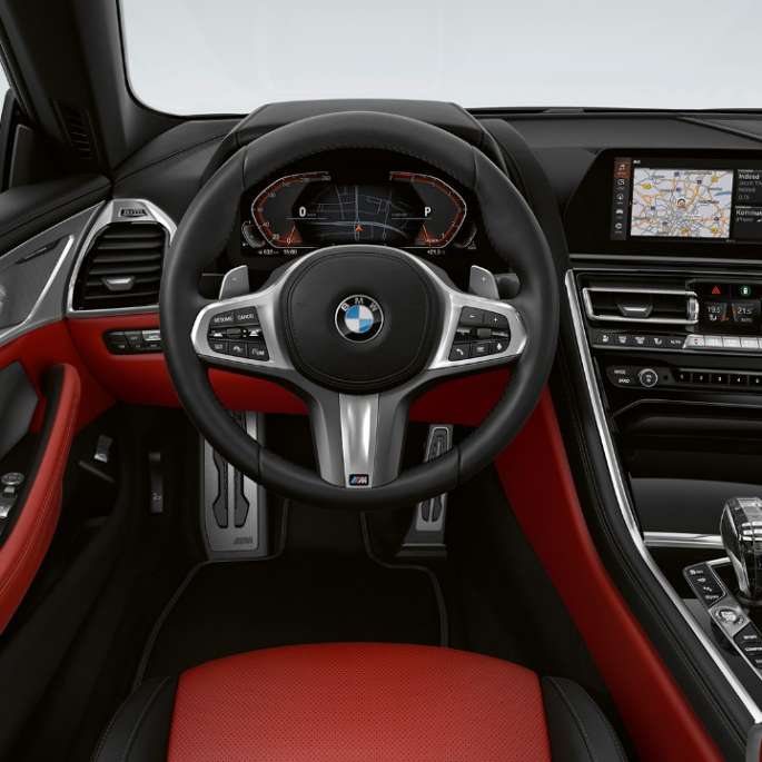 M Sportspakke: Cockpit BMW 8-serie Gran Coupé: M Sportspakke Cockpit