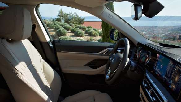 Frontseter BMW i4 G26 2021 Frontseter BMW i4 G26 2021 Coupé