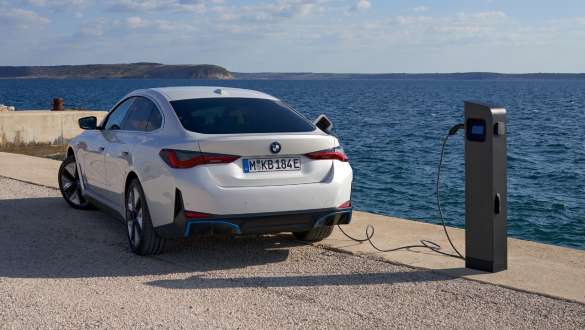 BMW i4 eDrive40 G26 2021 offentlig lading BMW i4 eDrive40 G26 2021 offentlig lading