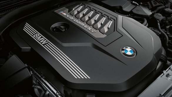 6-sylindret BMW M TwinPower Turbo bensindrevet rekkemotor BMW M440i xDrive Coupé G42 2021 BMW M240i xDrive Coupé G42 2021 BMW M TwinPower Turbo 6-sylindret bensindrevet rekkemotor nærbilde