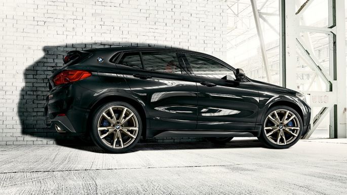 M lettmetallfelger BMW X2 M35i M lettmetallfelger BMW X2 M35i Safirsort metallic F39, sett fra siden
