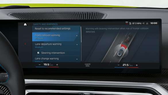 Driving Assistant Professional BMW M4 Coupé Automobile G82 G22 BMW M4 Coupé Automobile G82 G22 Driving Assistant Professional