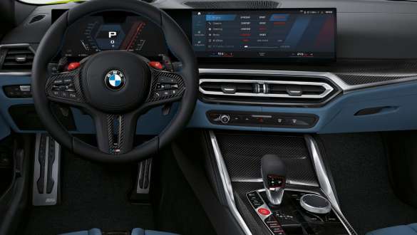 Betjeningsfelt på midtkonsollen BMW M4 Coupé G82 2020 BMW M4 Coupé G82 2020 betjeningsfelt på midtkonsollen