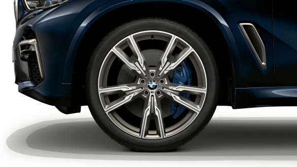 M lettmetallfelger BMW X5 M50i og M50d G05 M lettmetallfelger 747 M BMW X5 M50i og M50d karbonsort metallic G05 2018 SUV