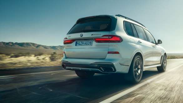 BMW X7 M-modell med Executive Drive Pro BMW X7 M-modell med understellsreguleringssystemet Executive Drive Pro, G07, sett skrått bakfra