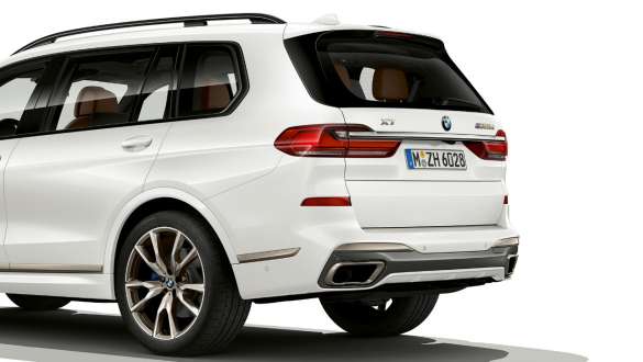 BMW X7 M-modell med M sportsdifferensial G07 2019 BMW X7 M-modell med M sportsdifferensial, G07 2019, nærbilde av hekken
