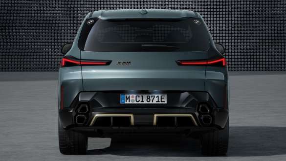 BMW XM G09 Sett bakfra BMW XM G09 Eksteriør sett bakfra