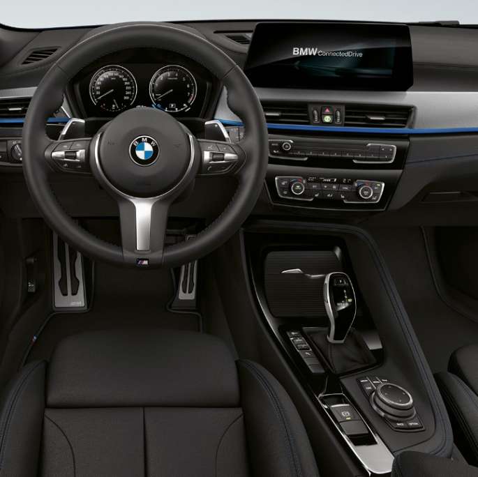Cockpit BMW X2 sDrive20i Modell M Sport BMW X2 sDrive20i Modell M Sport 2018 F39 Interiør cockpit