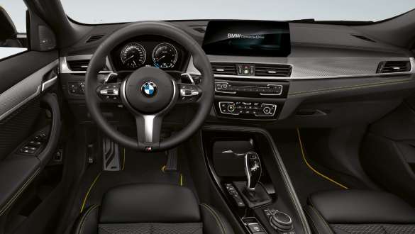 Cockpit BMW X2 F39 Cockpit Aktiv hastighetsregulering med Stop & Go-funksjon BMW X2 2018 F39 Interiør