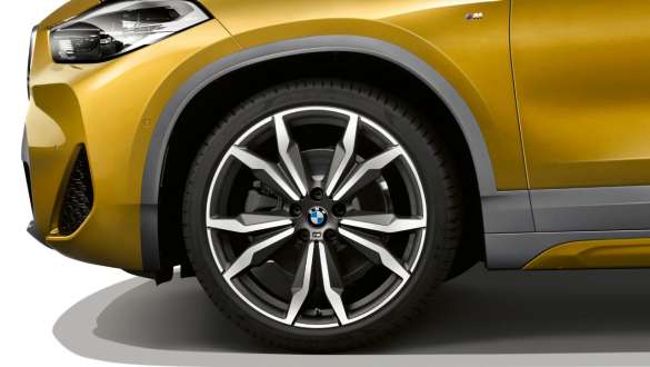 Hjulbuelister BMW X2 F39 Hjulbuelister BMW X2 2018 F39 Galvanisert gull metallic, sett fra siden