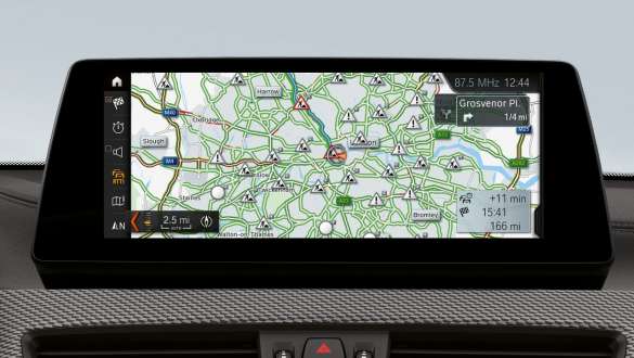 Real Time Traffic Information BMW X2 F39 Real Time Traffic Information RTTI BMW X2 2018 F39 Interiør