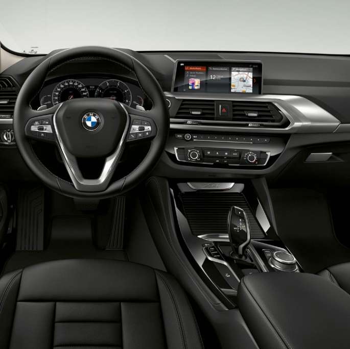 Cockpit BMW X4 Modell Advantage Cockpit BMW X4 xDrive20d Modell Advantage G02 2018 Interiør