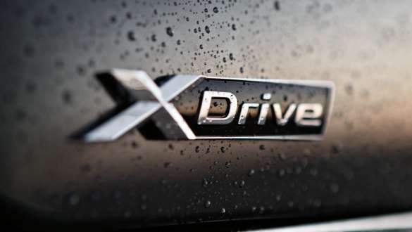 intelligent firehjulsdriftsystem xDrive. BMW X6 med firehjulsdriftsystem xDrive.
