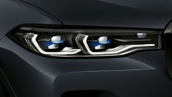 BMW laserlys Nærbilde av fronten på BMW X7 med fokus på BMW laserlys