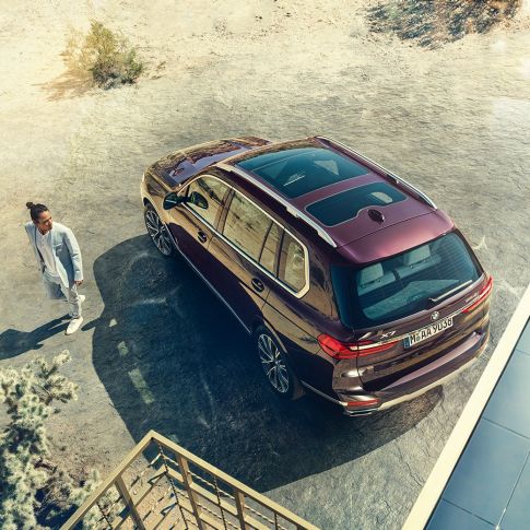 BMW Individual X7 xDrive40i sett ovenfra Parkert BMW X7 i ametrin metallic sett ovenfra, G07, 2019