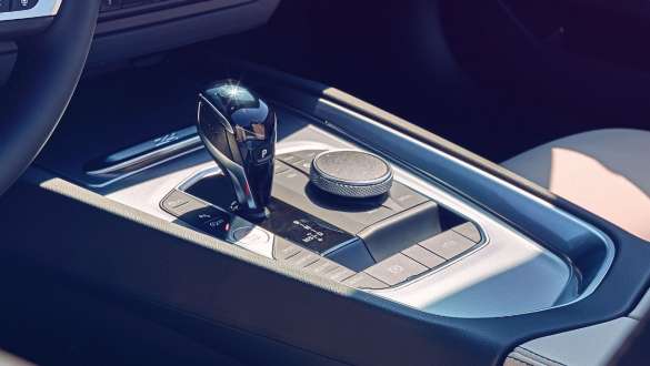 BMW Z4 Roadster med sports-automatgirkasse Sports-automatgirkasse, nærbilde av midtkonsollen