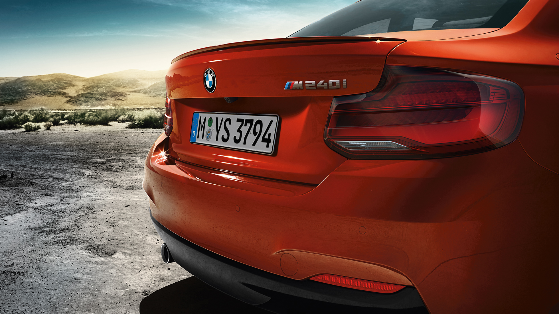 Modellbetegnelse på hekken til BMW 2-serie Coupé Modellbetegnelse på hekken til BMW 2-serie Coupé