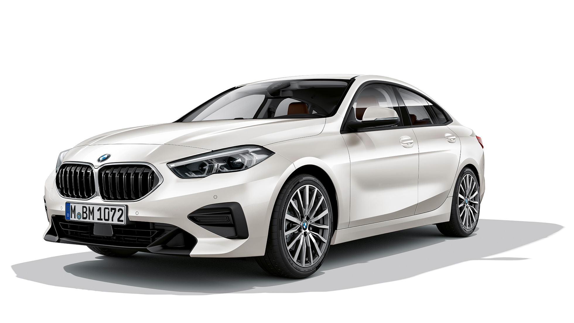 BMW-grill BMW 2-serie Gran Coupé modell Advantage BMW-grill BMW 2-serie Gran Coupé modell Advantage Mineralhvit F44 sett skrått forfra