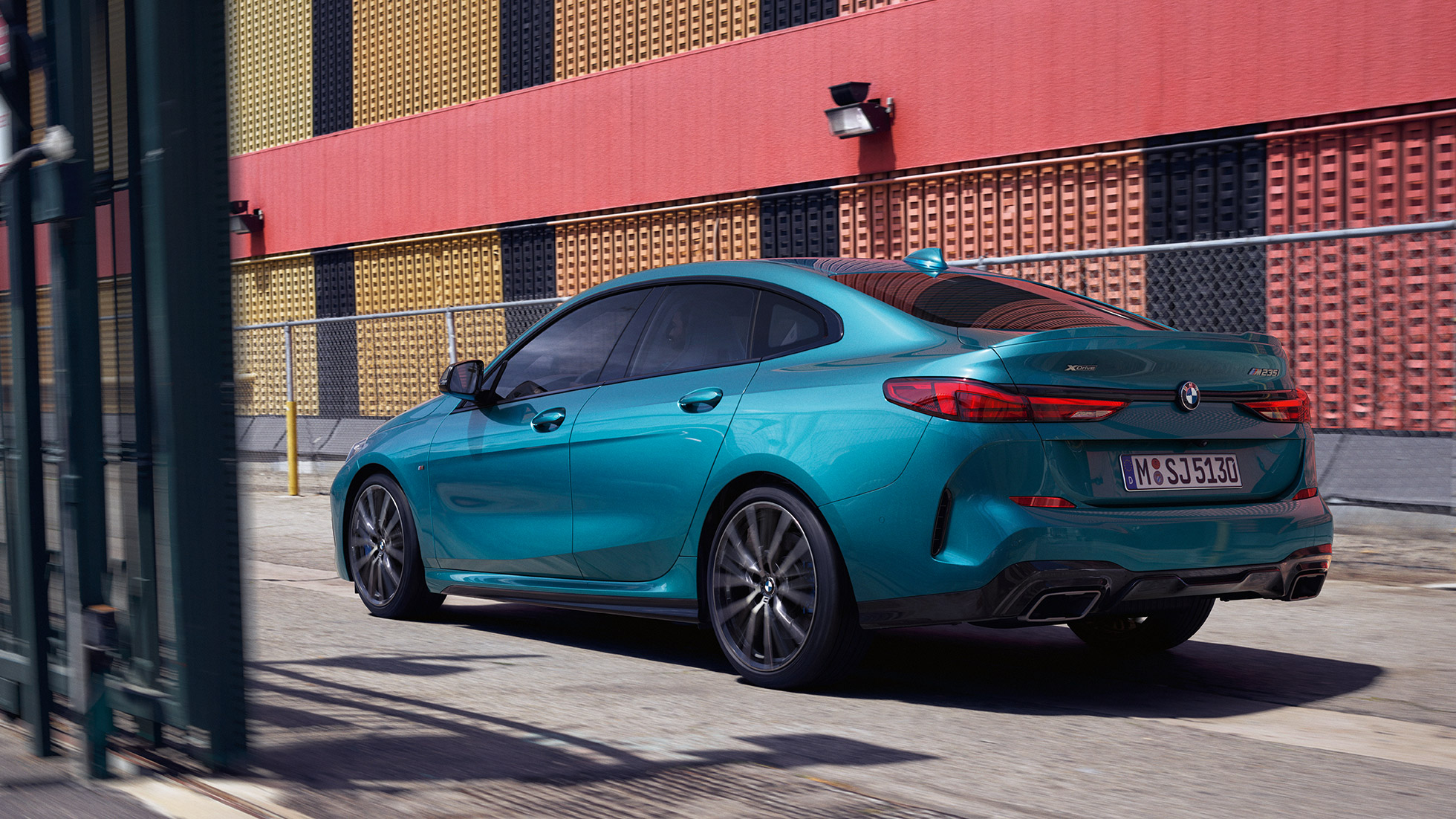 Video BMW 2-serie Gran Coupé Video BMW 2-serie Gran Coupé F44 Snapper Rocks blå metallic eksteriør