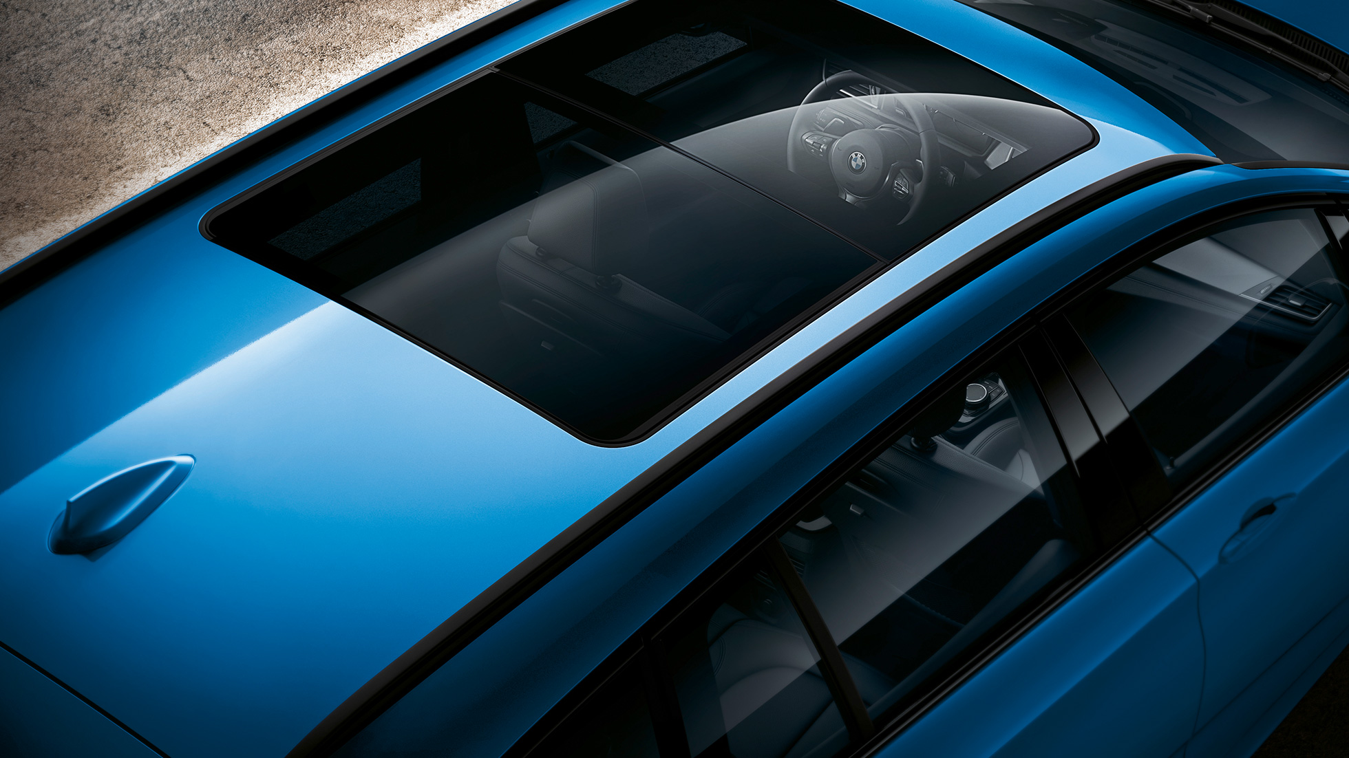 Panoramatak i glass BMW 2-serie Gran Tourer Panoramatak i glass BMW 2-serie Gran Tourer F46 Facelift 2018 Estoril blå metallic Sett ovenfra