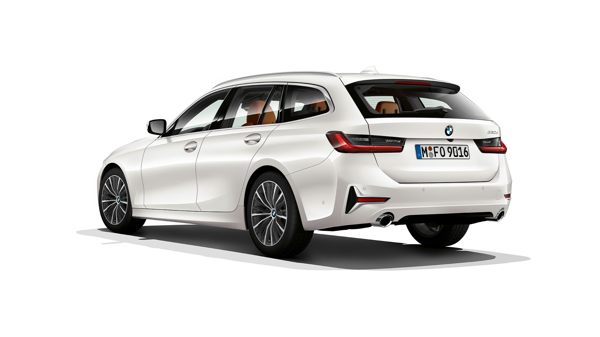 Modell Luxury Line sett på skrått bakfra BMW 3-serie Touring, modell Luxury Line sett på skrått bakfra