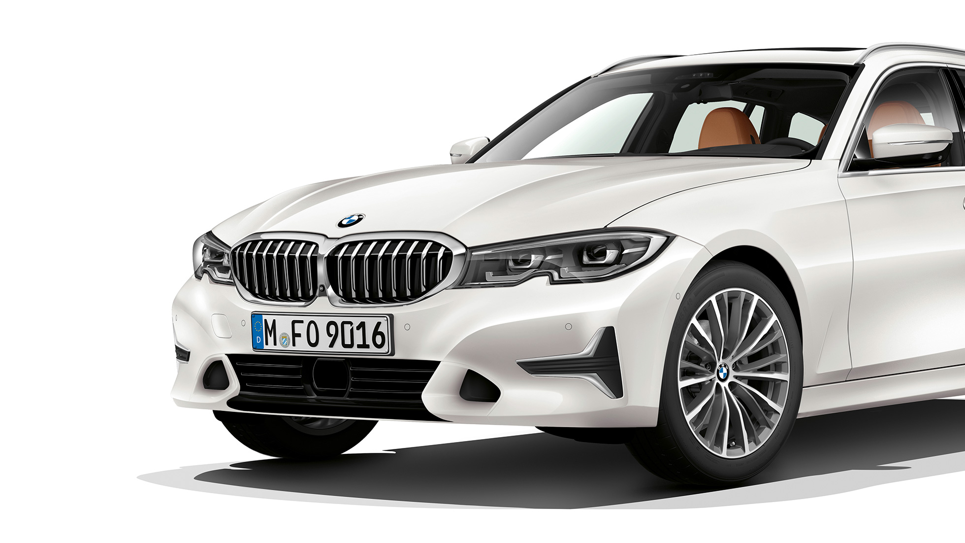 Modell Luxury Line sett på skrått forfra BMW 3-serie Touring, modell Luxury Line sett på skrått forfra