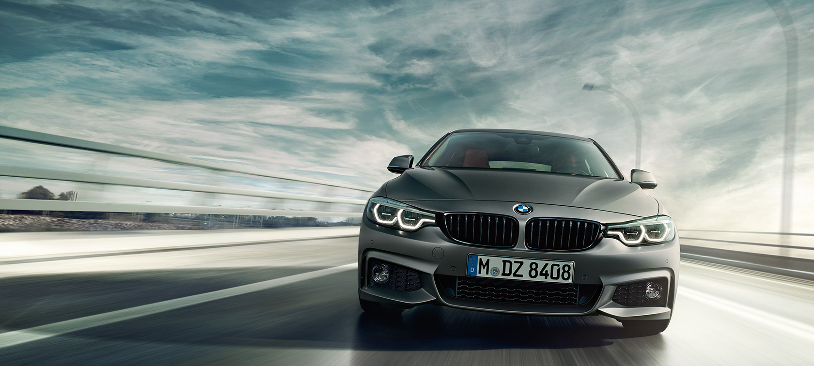 BMW 4-serie Gran Coupé som kjører BMW 4-serie Gran Coupé som kjører