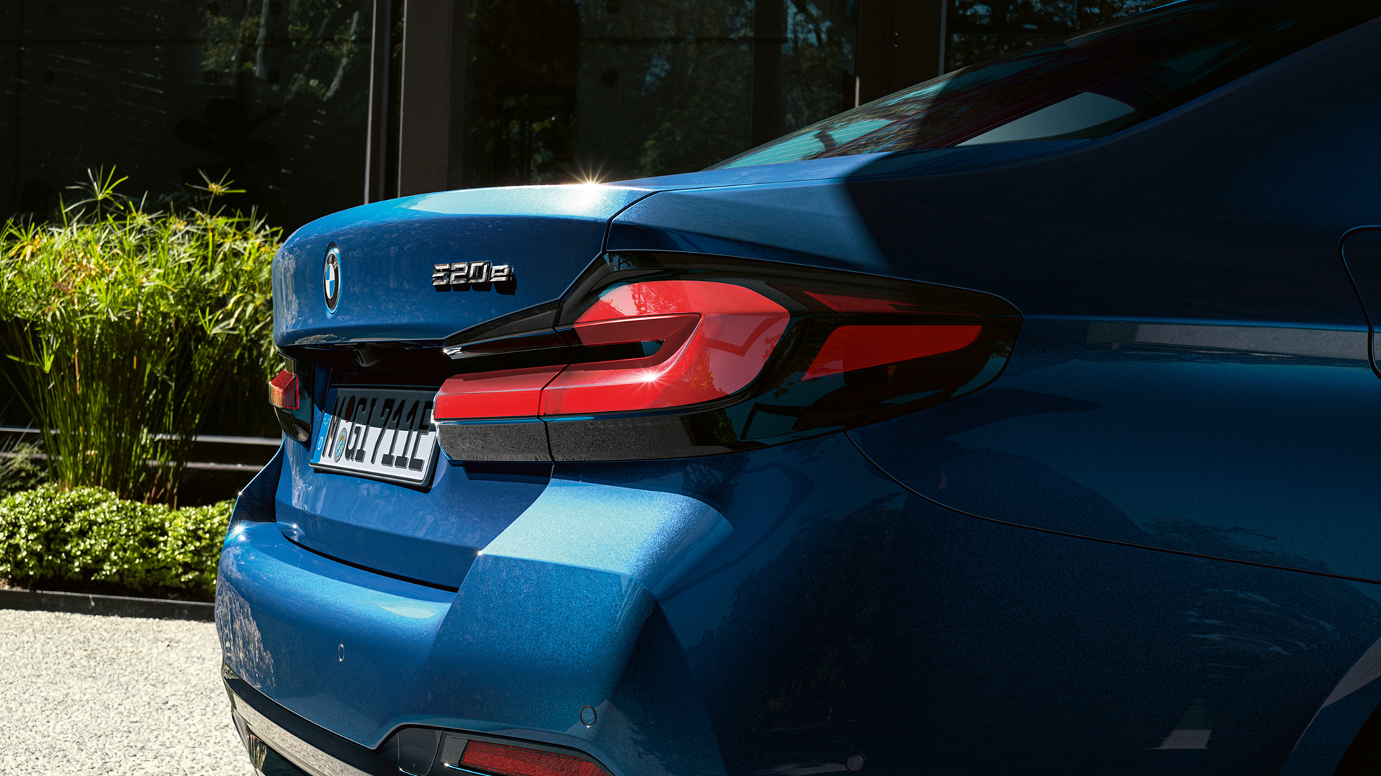 Baklys i 3-D-Form BMW 5-serie Sedan G30 Baklys i 3-D-Form BMW 5-serie Sedan G30 Facelift 2020 phytonicblå nærbilde hekk