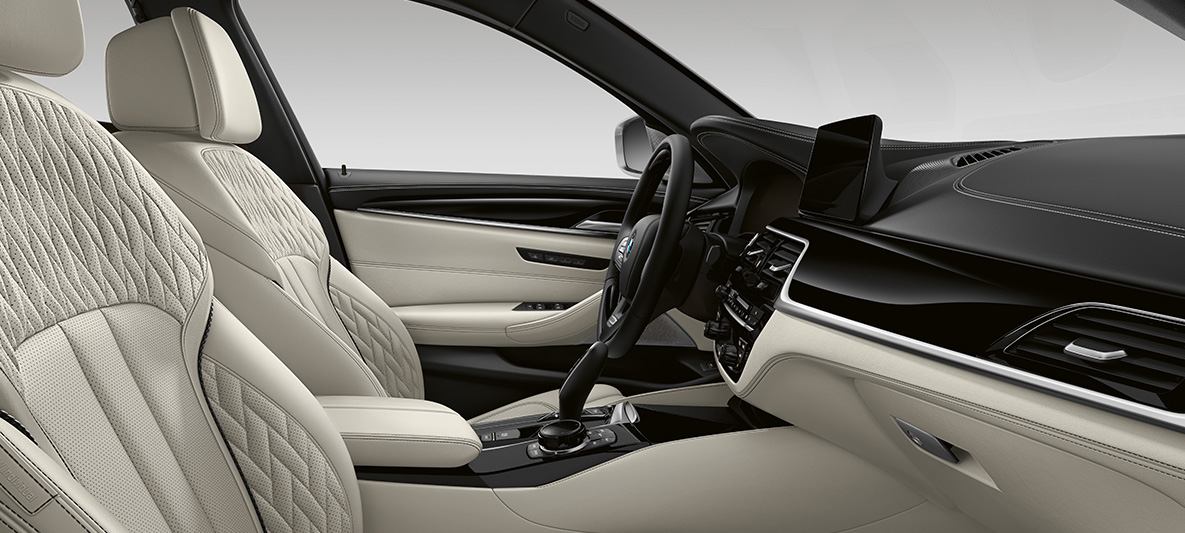 Helskinn BMW 5-serie Sedan G30 Individual interiør Helskinn BMW 5-serie Sedan Individual G30 Facelift 2020 interiør førerplass