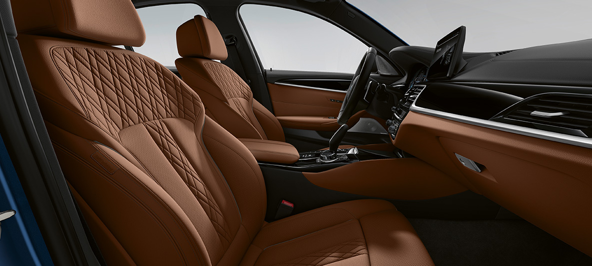 Helskinn BMW 5-serie Sedan G30 Individual interiør Helskinn BMW 5-serie Sedan Individual G30 Facelift 2020 interiør førerplass