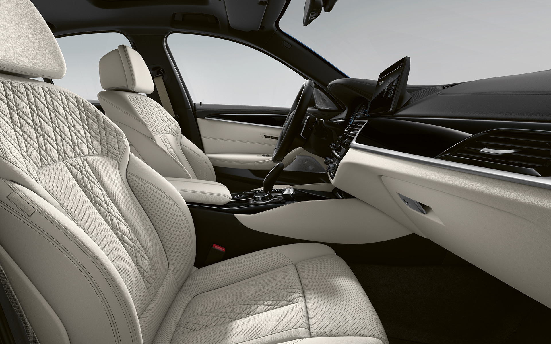 BMW 5-serie Sedan G30 modelloppgradering 2020 helskinninteriør fra BMW Individual i merinoskinn | røykhvitt BMW 5-serie Sedan G30 modelloppgradering 2020 helskinninteriør fra BMW Individual i merinoskinn | røykhvitt