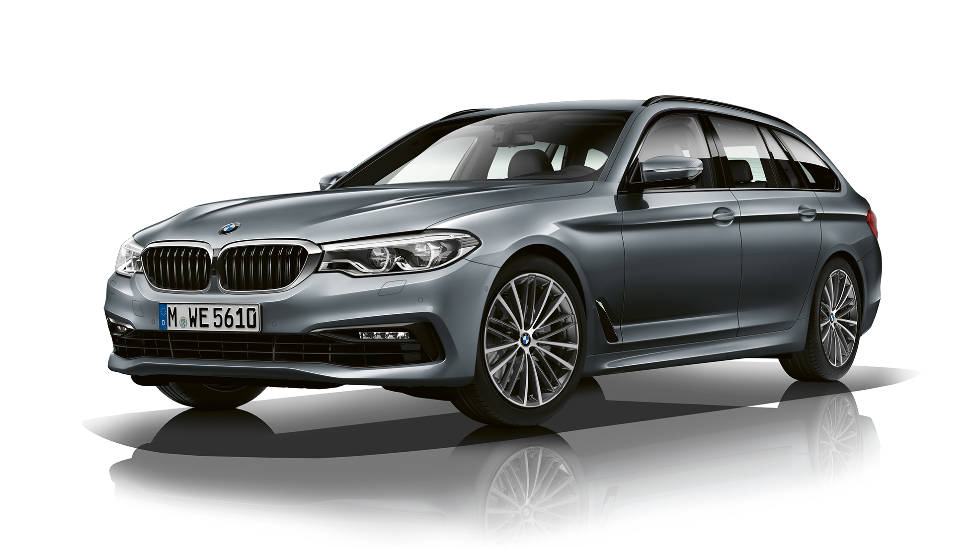 Sport Line sett skrått forfra BMW 5-serie Touring Sport Line BMW 5-serie Touring 520d Touring G31 Bluestone metallic sett skrått forfra