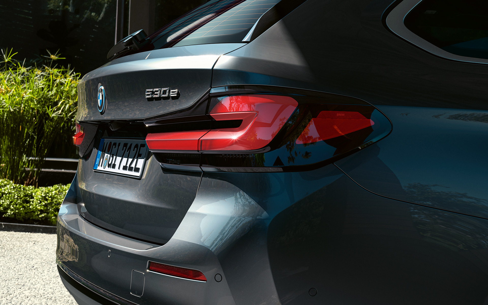 Baklys i 3-D-form BMW 5-serie Touring G31 LCI Baklys i 3-D-form BMW 5-serie Touring G31 Facelift 2020 sofistogrå nærbilde hekk