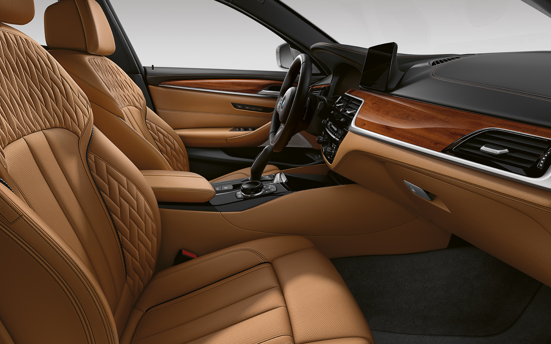 BMW 5-serie Touring G31 LCI innvendig utstyr i BMW Individual helskinninteriør i merinoskinn | røykhvitt BMW 5-serie Touring G31 Facelift 2020 innvendig utstyr i BMW Individual helskinninteriør i merinoskinn | røykhvitt