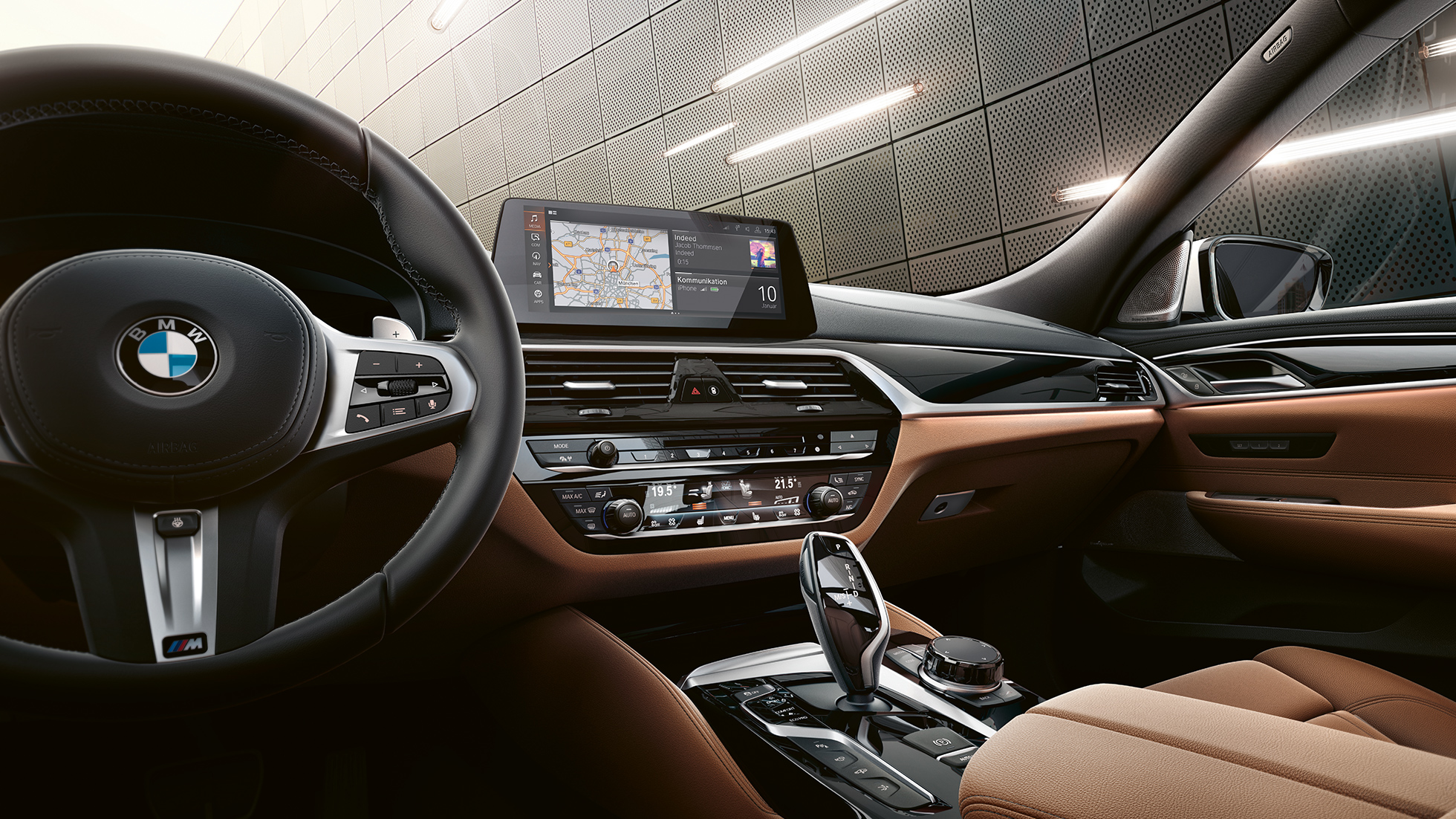 BMW 6-serie Gran Turismo G32 cockpit BMW 6-serie Gran Turismo G32 2017 mineralhvit metallic cockpit