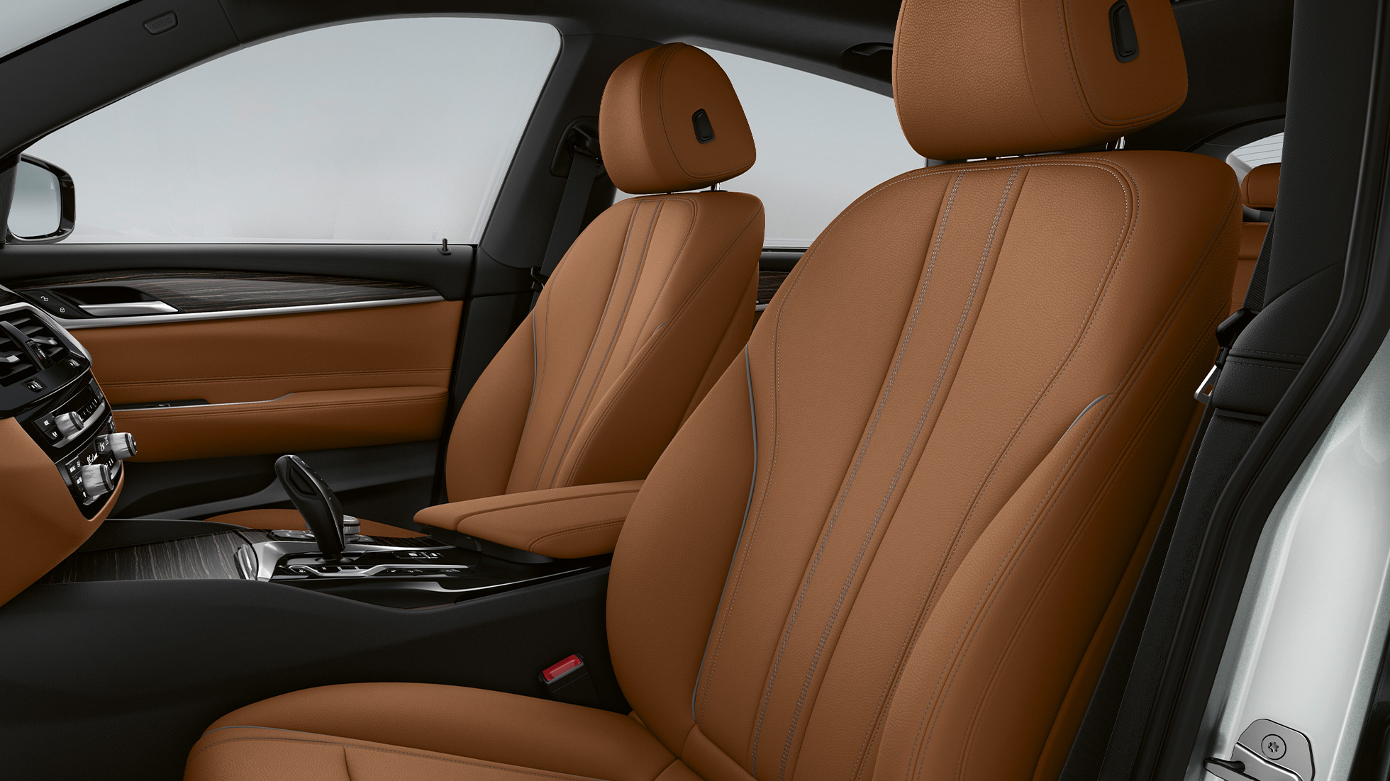 Setetrekk BMW 6-serie Gran Turismo standardversjon G32 2020 Setetrekk i skinn “Dakota” konjakk/sort BMW 6-serie Gran Turismo G32 620d 2020 standardversjon interiør