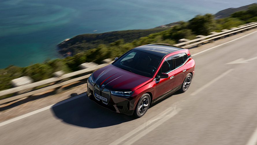 BMW iX i20 elektrischer SUV BMW iX xDrive50 Performance Video BMW iX i20 2021 elektrischer SUV BMW iX xDrive50 Aventurinrot Video